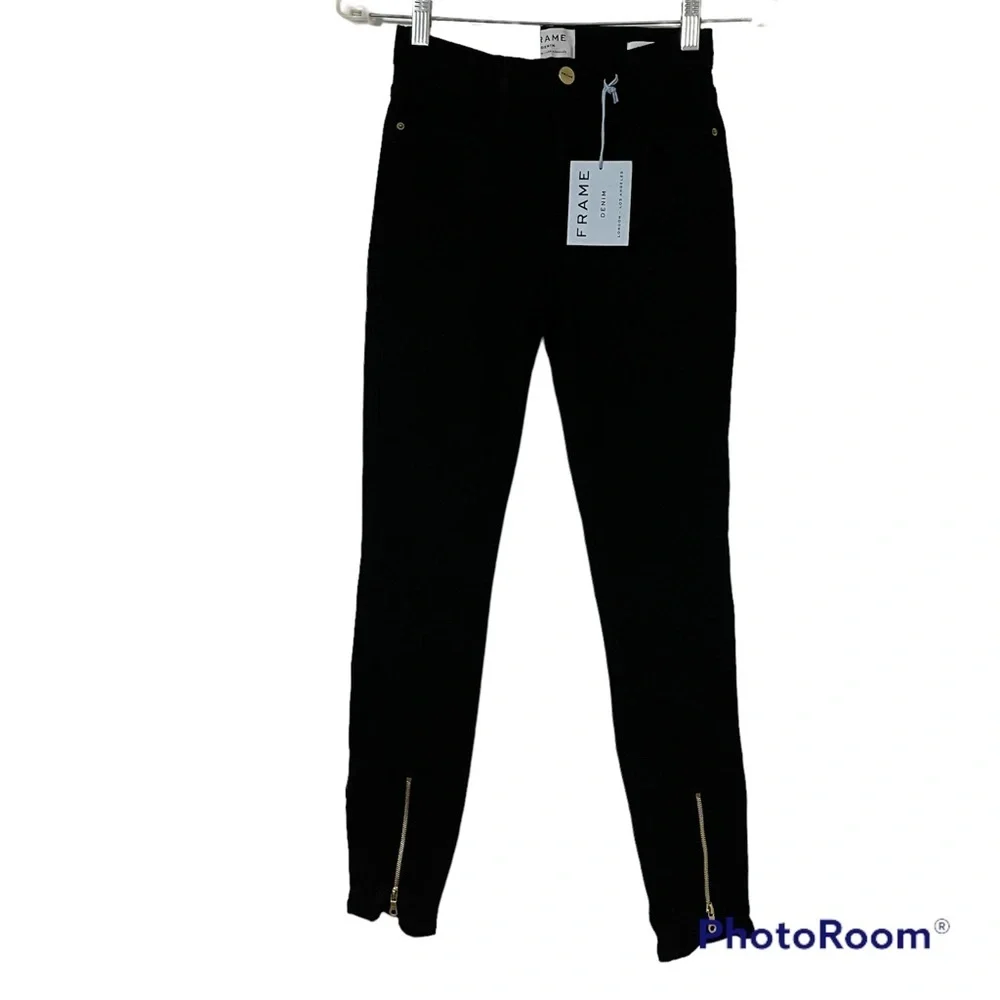 NWT Frame Le High Skinny Curve Split Zip-Hem Crop